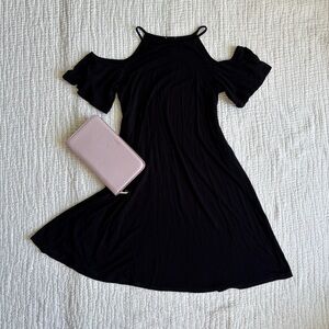 black off the shoulder flowy mini dress .⋆♱